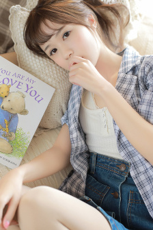女子精油SPA按摩全身放松