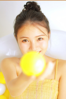 小奈奈开档白丝在线视频